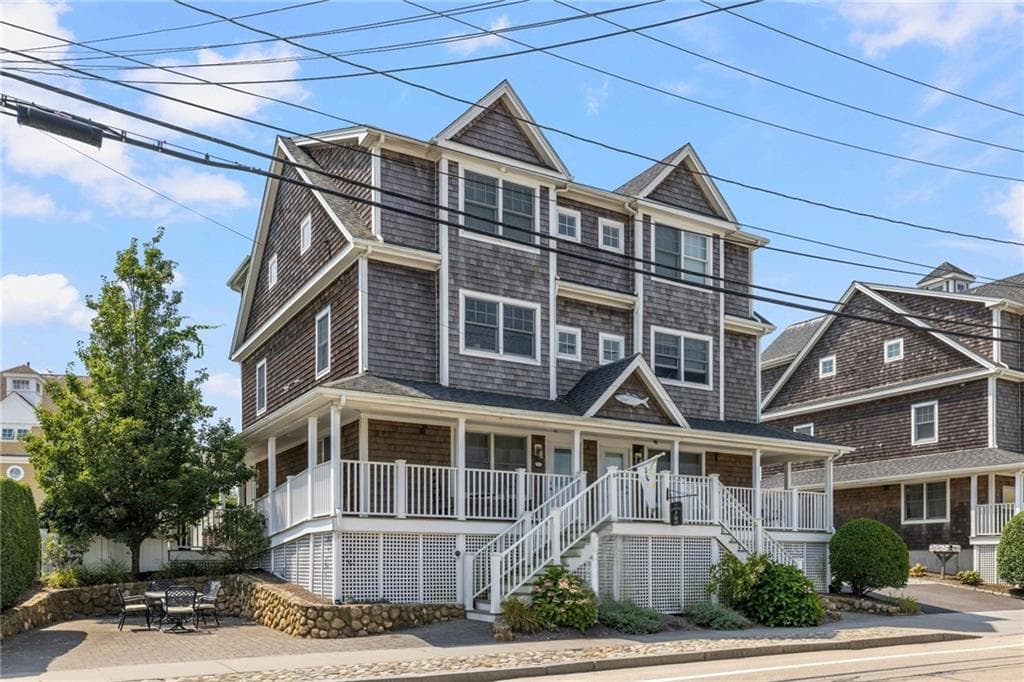 Condominium at 232 Sand Hill Cove Road UNIT D, Narragansett, photo 4 of 47
