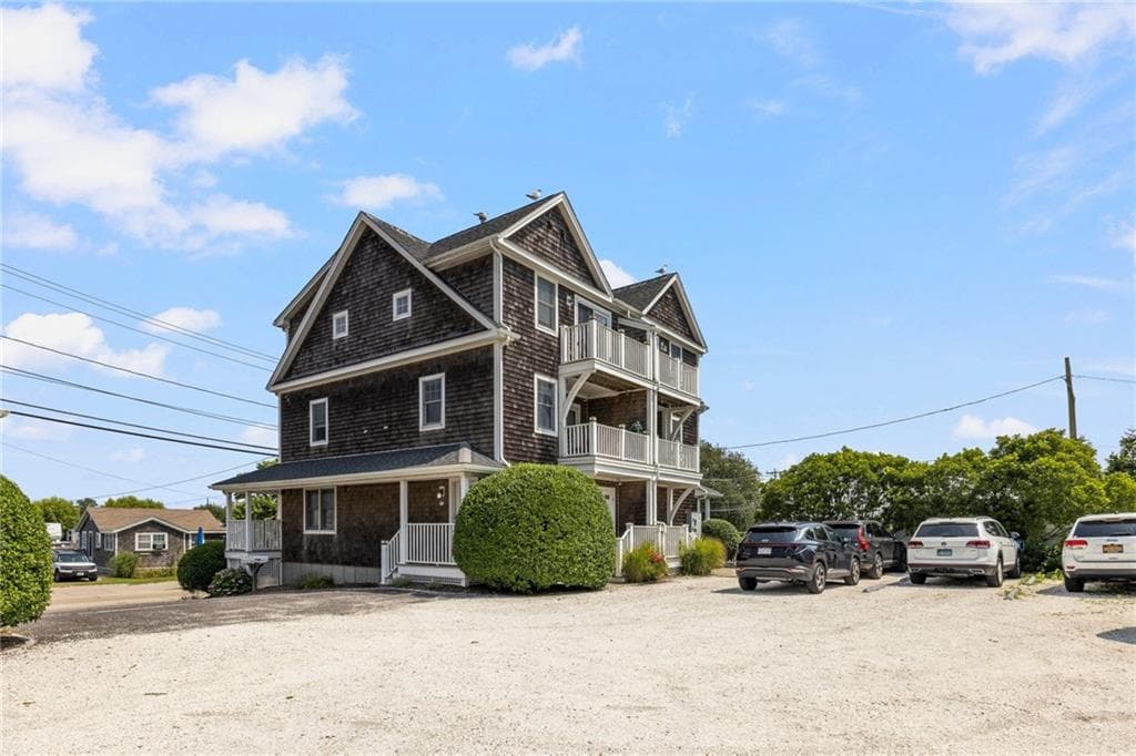 Condominium at 232 Sand Hill Cove Road UNIT D, Narragansett, photo 8 of 47