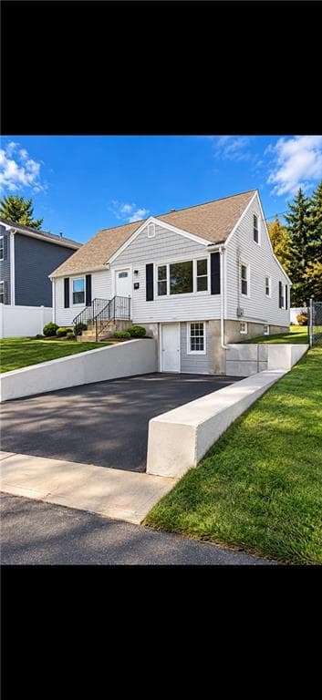 Single Family Residence at 36 Allendale Avenue, North Providence, photo 2 of 12