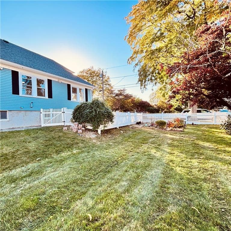 Single Family Residence at 130 North County Street, East Providence, photo 6 of 50