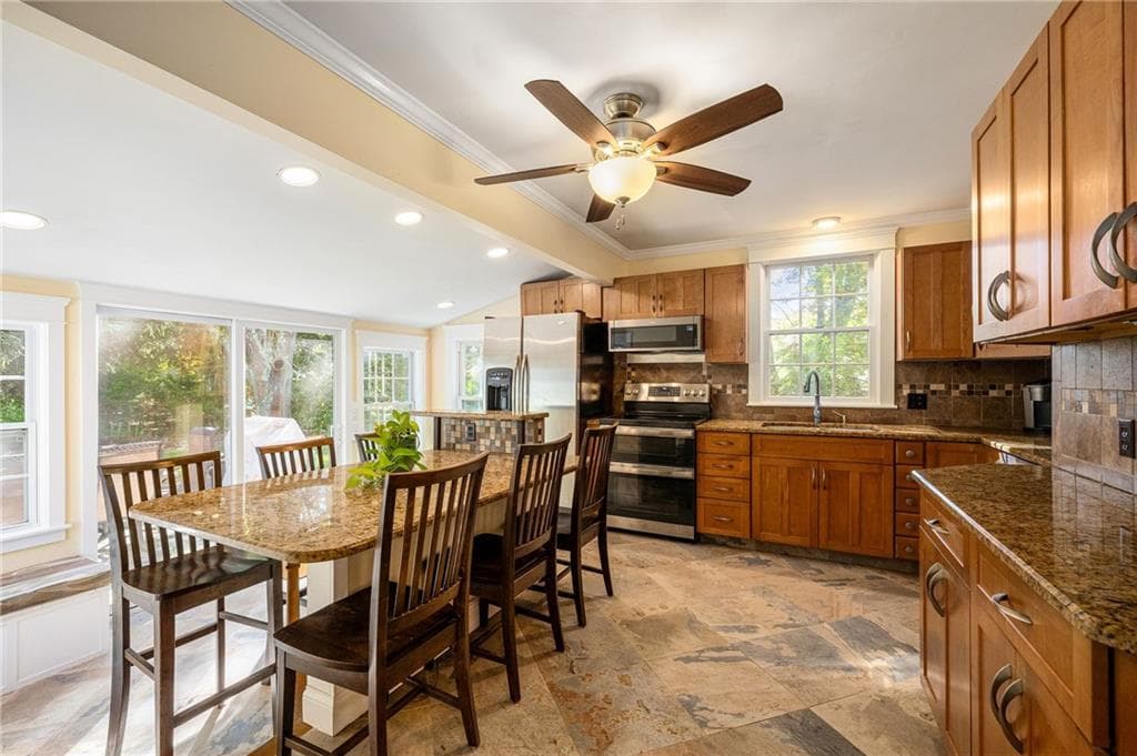 Single Family Residence at 46 Channing Road, Narragansett, photo 13 of 50