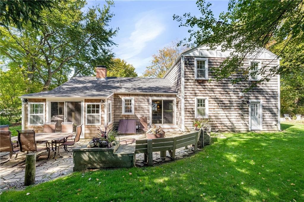 Single Family Residence at 46 Channing Road, Narragansett, photo 4 of 50