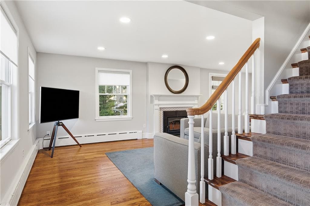 Single Family Residence at 6 Newell Drive, Cumberland, photo 23 of 45