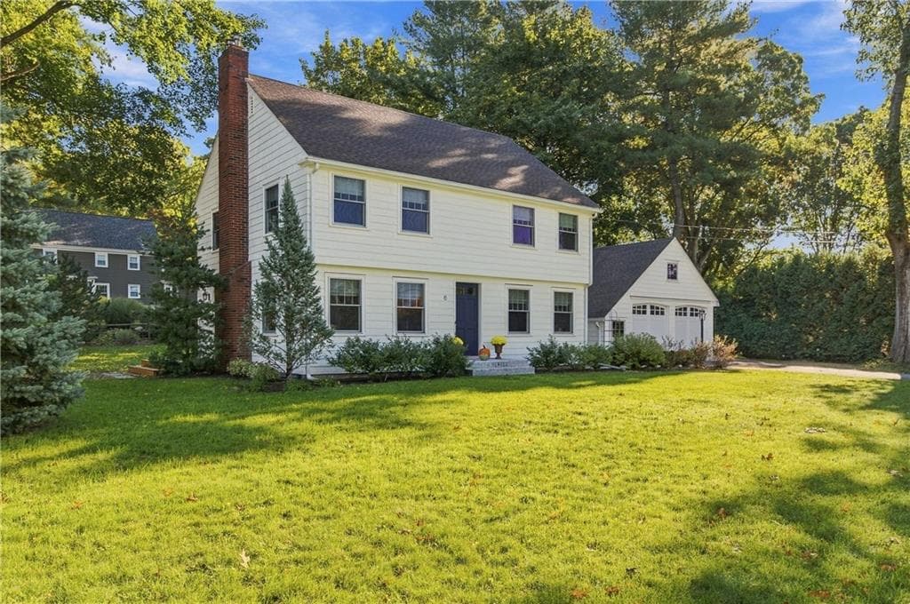 Single Family Residence at 6 Newell Drive, Cumberland, photo 2 of 45
