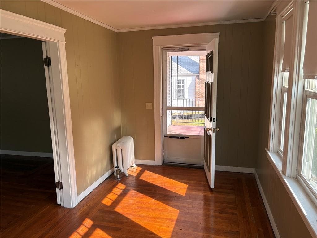 Single Family Residence at 2045 Cranston Street, Cranston, photo 5 of 44