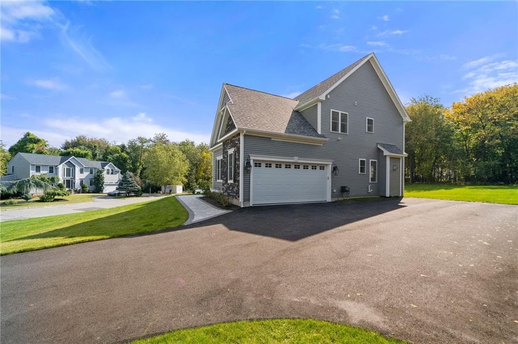 Single Family Residence at 118 Cardinal Road, Cranston, photo 40 of 46