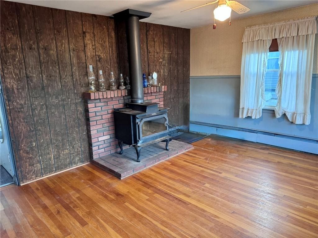 Single Family Residence at 22 Lorraine Avenue, Coventry, photo 5 of 17