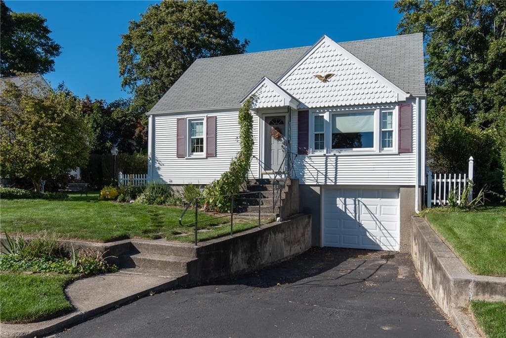 Single Family Residence at 23 Scotland Road, Cranston, photo 2 of 34