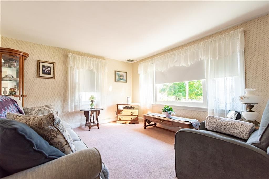 Single Family Residence at 23 Scotland Road, Cranston, photo 10 of 34