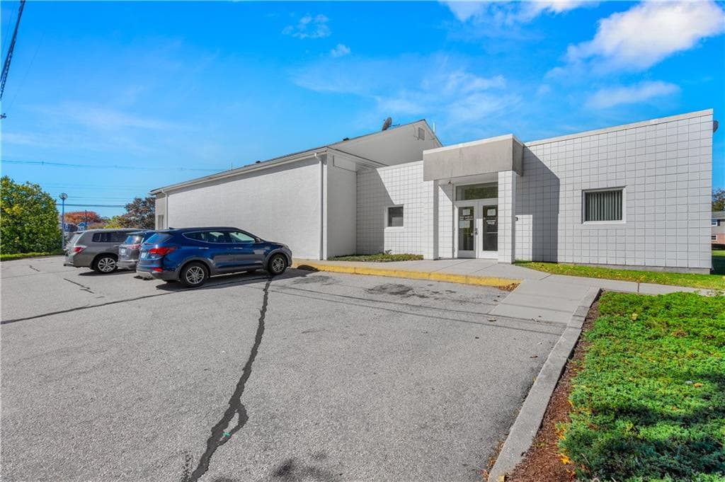 Commercial at 1050 Warwick Avenue, Warwick, photo 4 of 49