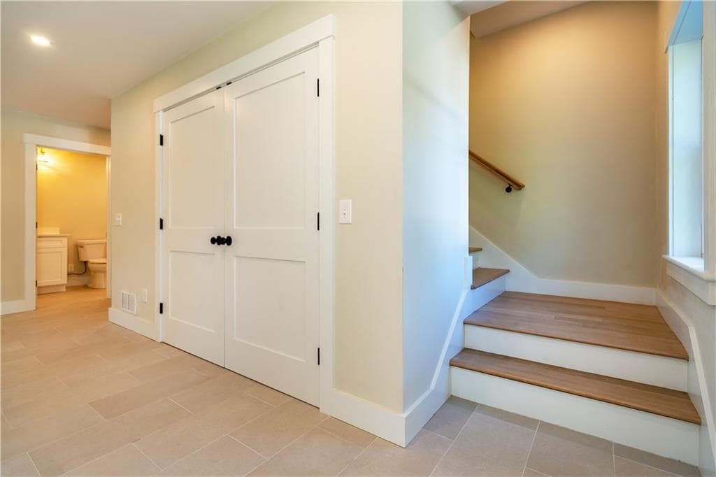 Single Family Residence at 216 South Pier Road, Narragansett, photo 29 of 50