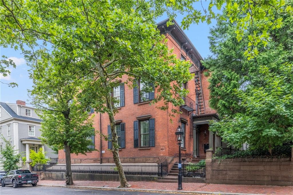 283 Benefit Street UNIT E