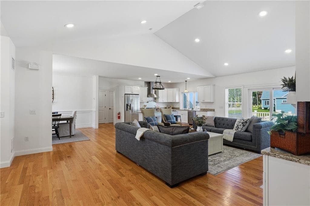 Single Family Residence at 1291 Central Avenue, Johnston, photo 12 of 43