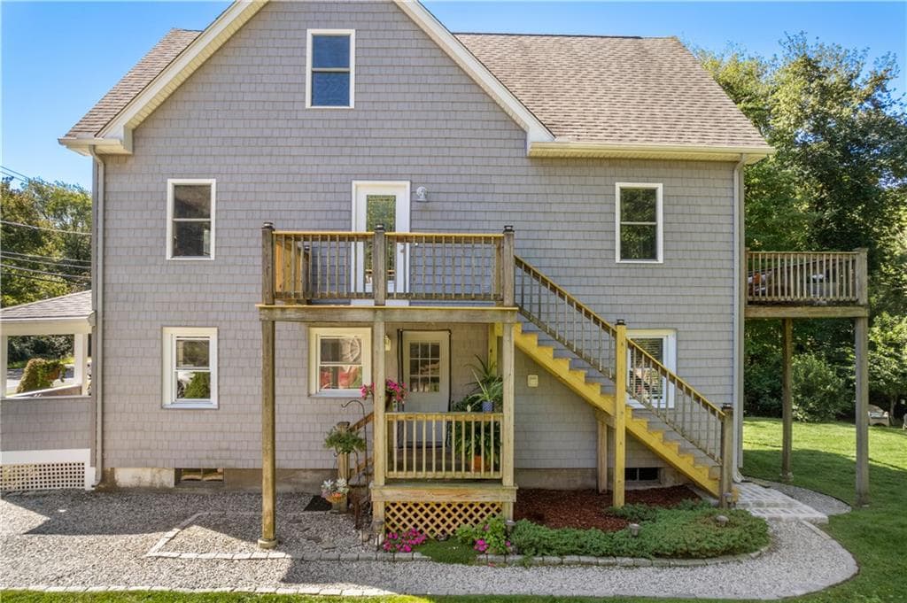 Multi Family at 1370 Boston Neck Road, Narragansett, photo 17 of 29