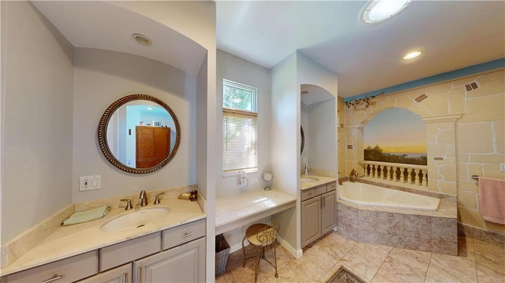 Single Family Residence at 28 Capri Drive, Johnston, photo 26 of 44