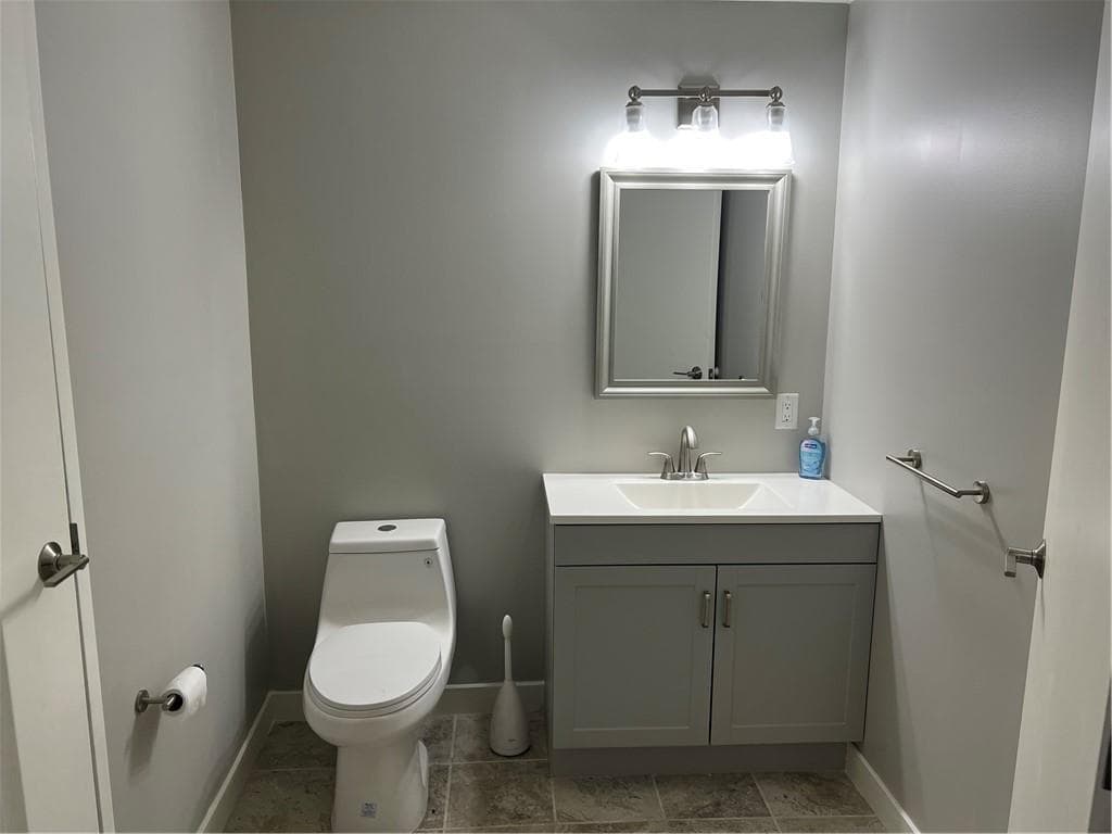Single Family Residence at 28 Capri Drive, Johnston, photo 33 of 44