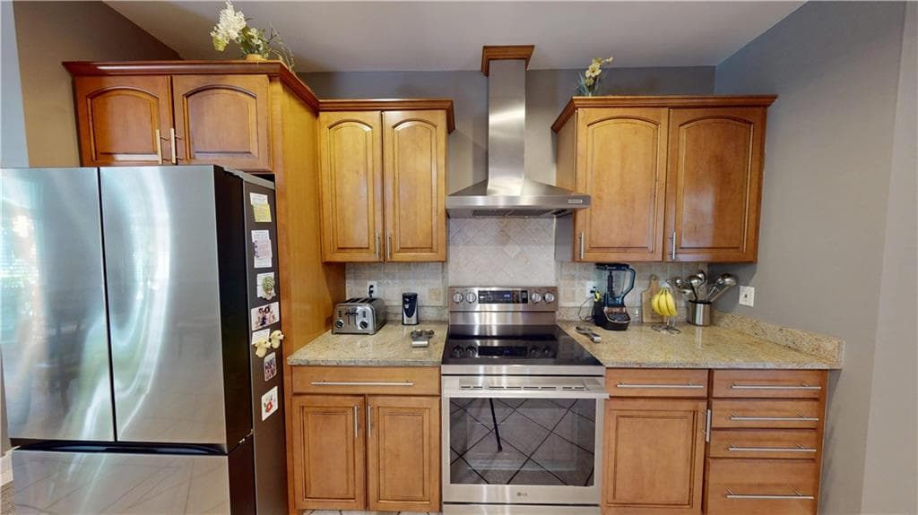 Single Family Residence at 28 Capri Drive, Johnston, photo 14 of 44