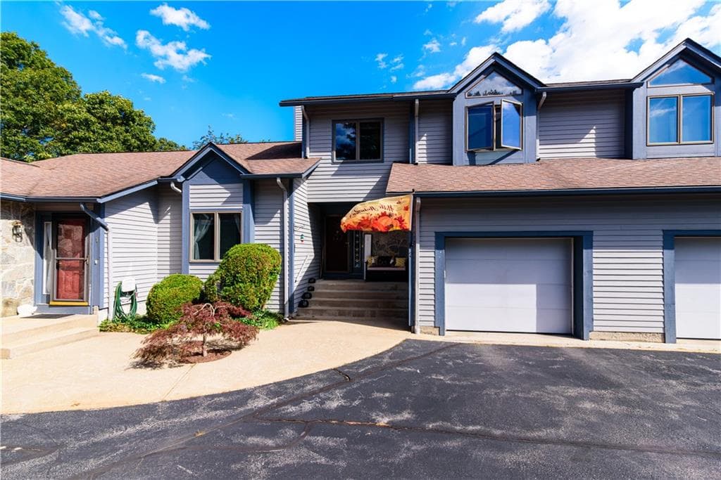 18 Acorn Court UNIT F2