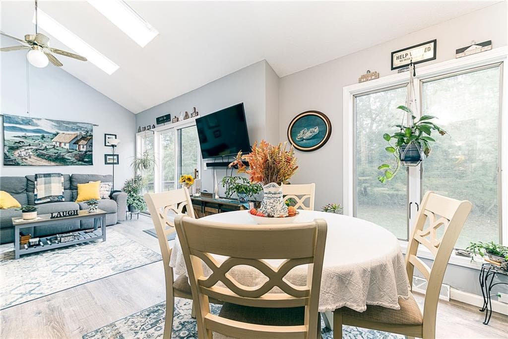 Condominium at 18 Acorn Court UNIT F2, South Kingstown, photo 14 of 33