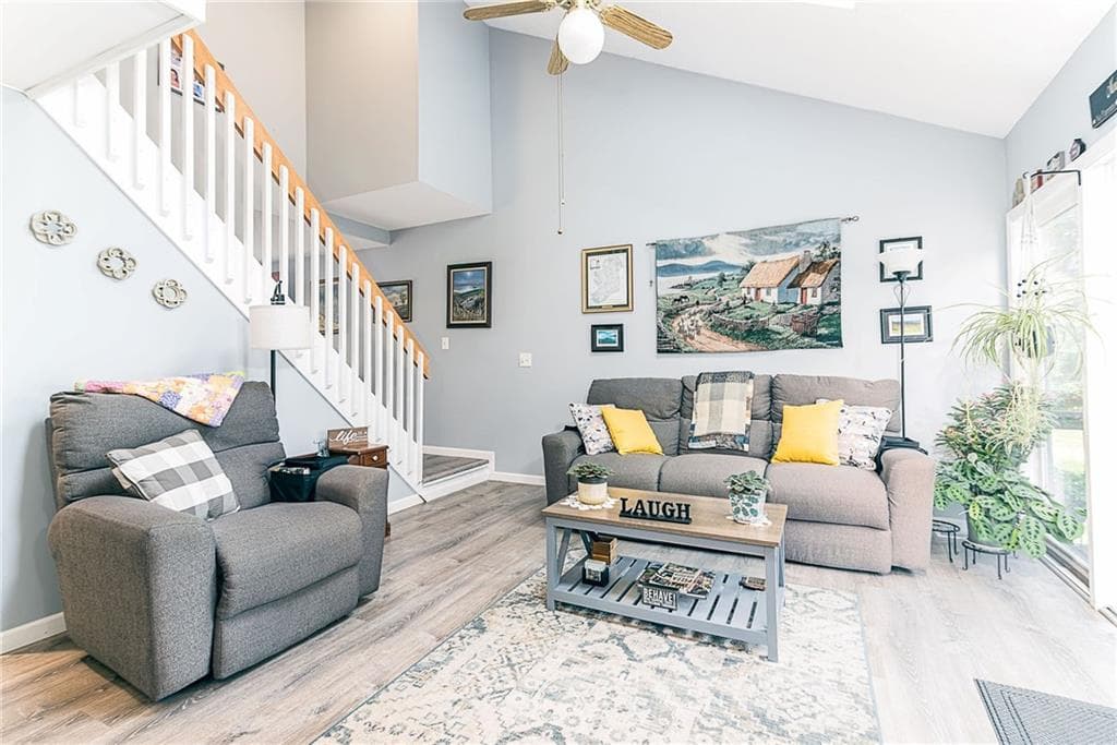 Condominium at 18 Acorn Court UNIT F2, South Kingstown, photo 8 of 33