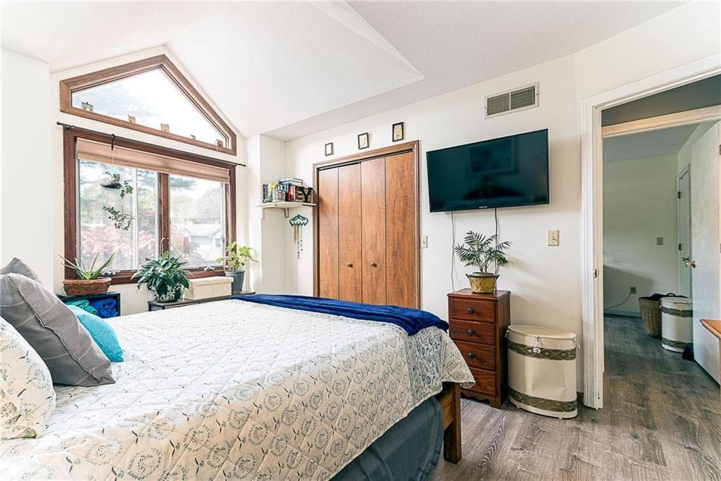 Condominium at 18 Acorn Court UNIT F2, South Kingstown, photo 21 of 33