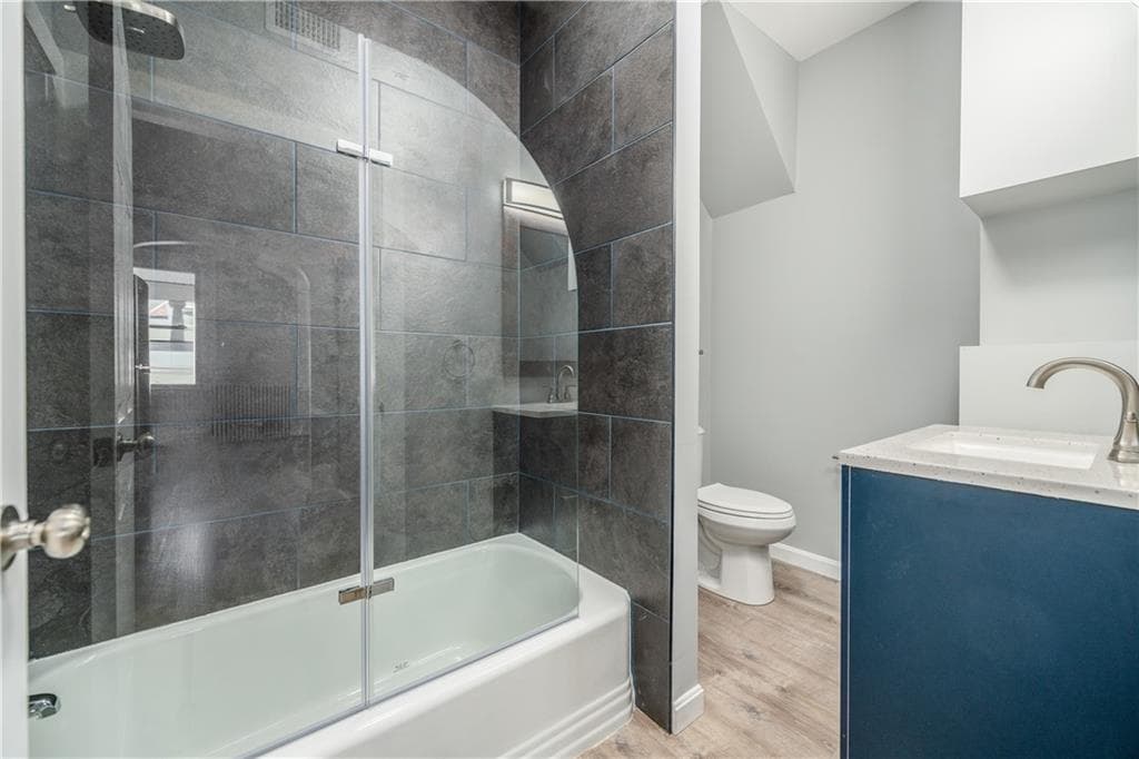Condominium at 58 Columbia Avenue UNIT 2, Cranston, photo 15 of 22