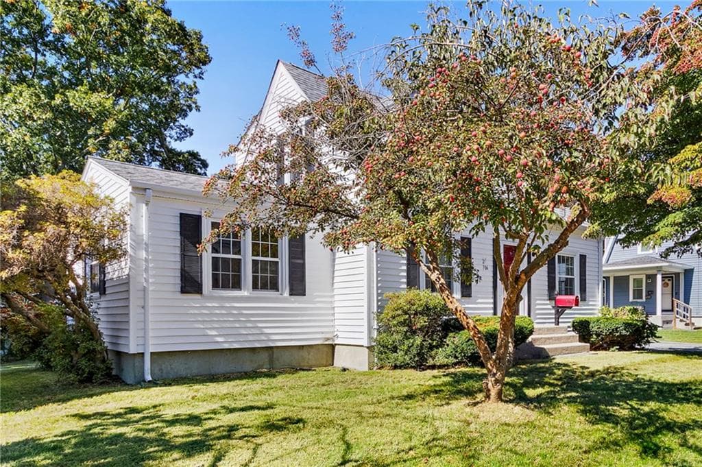 Single Family Residence at 706 High Street, Cumberland, photo 6 of 34