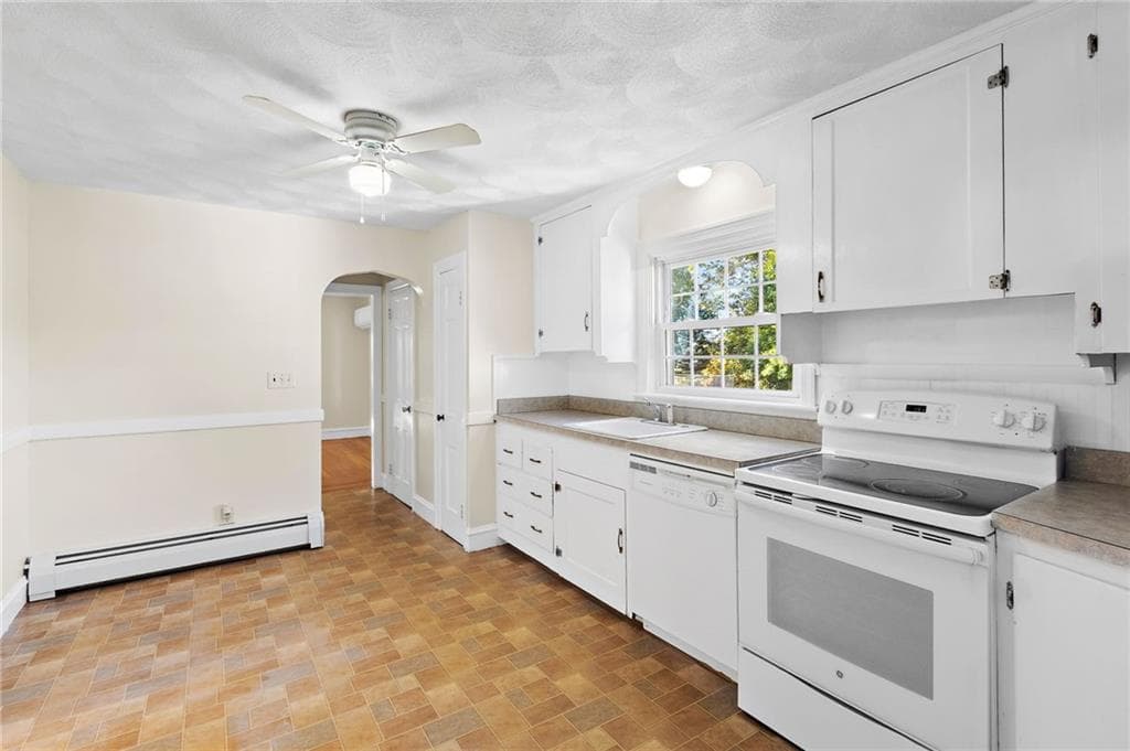 Single Family Residence at 706 High Street, Cumberland, photo 14 of 34