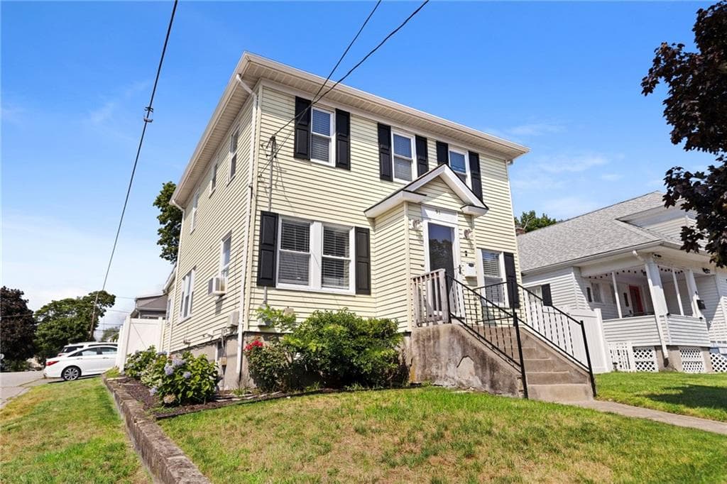 Single Family Residence at 91 Mason Avenue, Cranston, photo 2 of 26