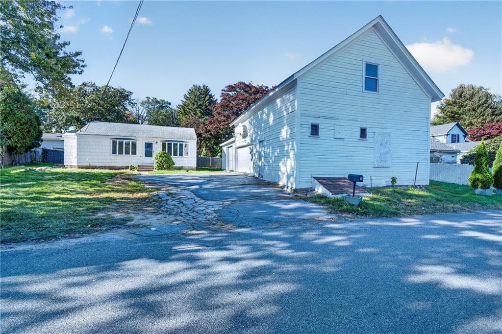 Single Family Residence at 7 BELVEDERE Street, Johnston, photo 2 of 29