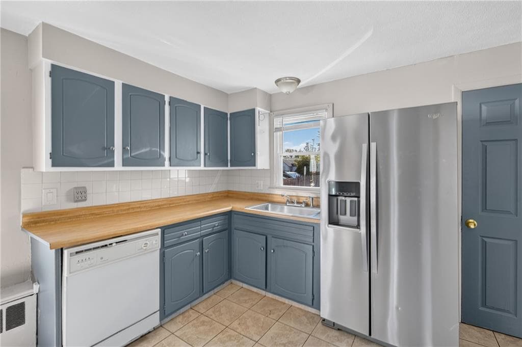 Single Family Residence at 7 BELVEDERE Street, Johnston, photo 18 of 29