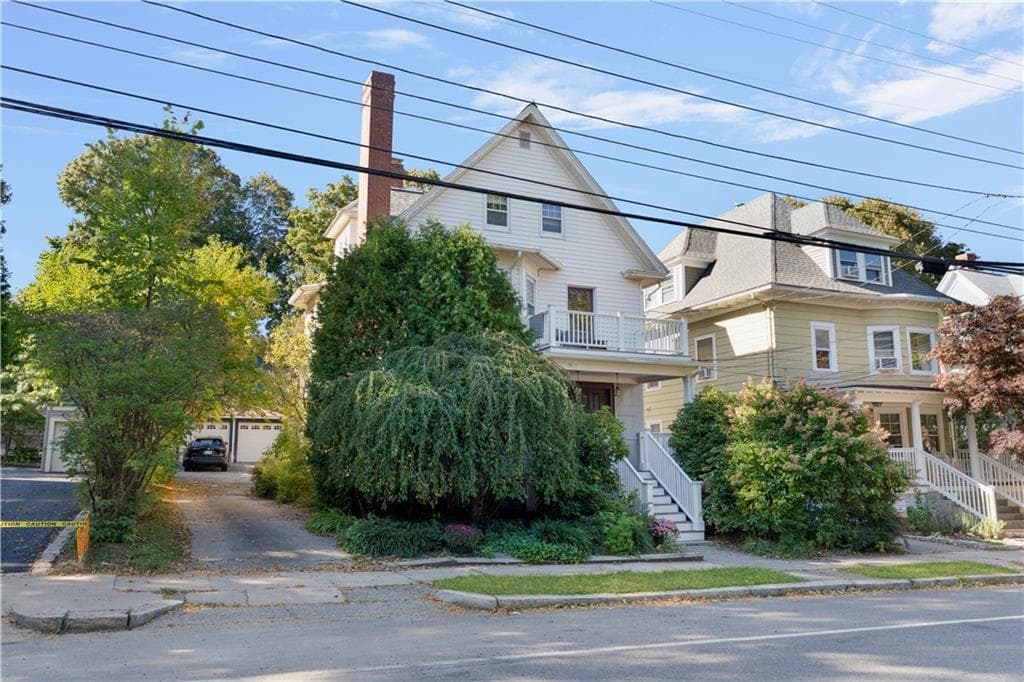 Condominium at 610 Hope Street, Providence, photo 27 of 27