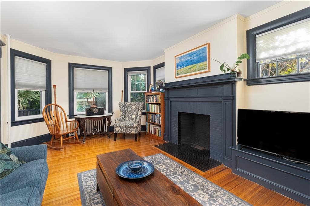 Condominium at 610 Hope Street, Providence, photo 5 of 27