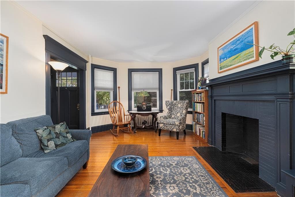 Condominium at 610 Hope Street, Providence, photo 4 of 27