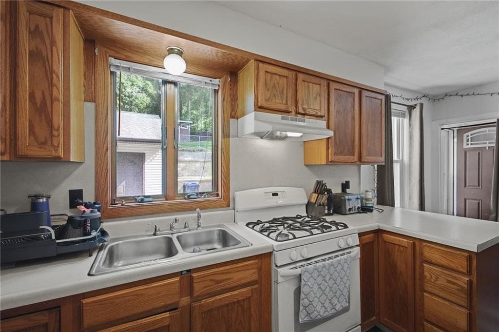 Multi Family at 12 14 Mount Pleasant View Avenue, Cumberland, photo 26 of 50