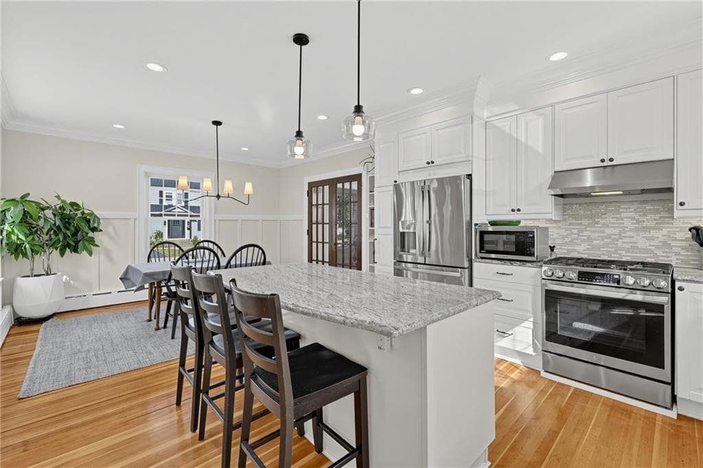 Single Family Residence at 28 Moorland Avenue, Cranston, photo 6 of 44