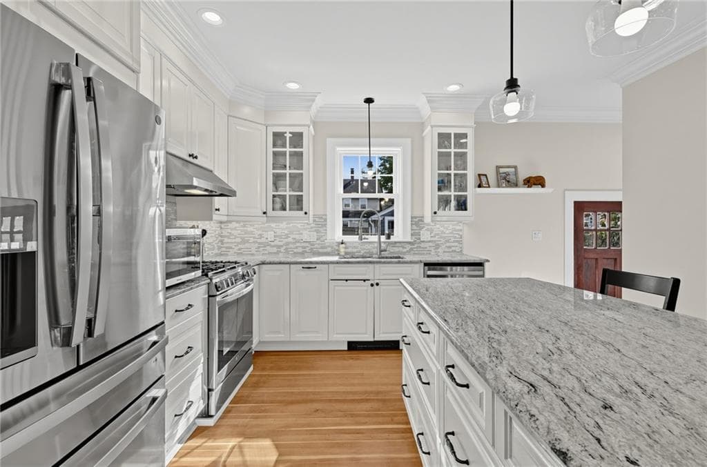 Single Family Residence at 28 Moorland Avenue, Cranston, photo 7 of 44