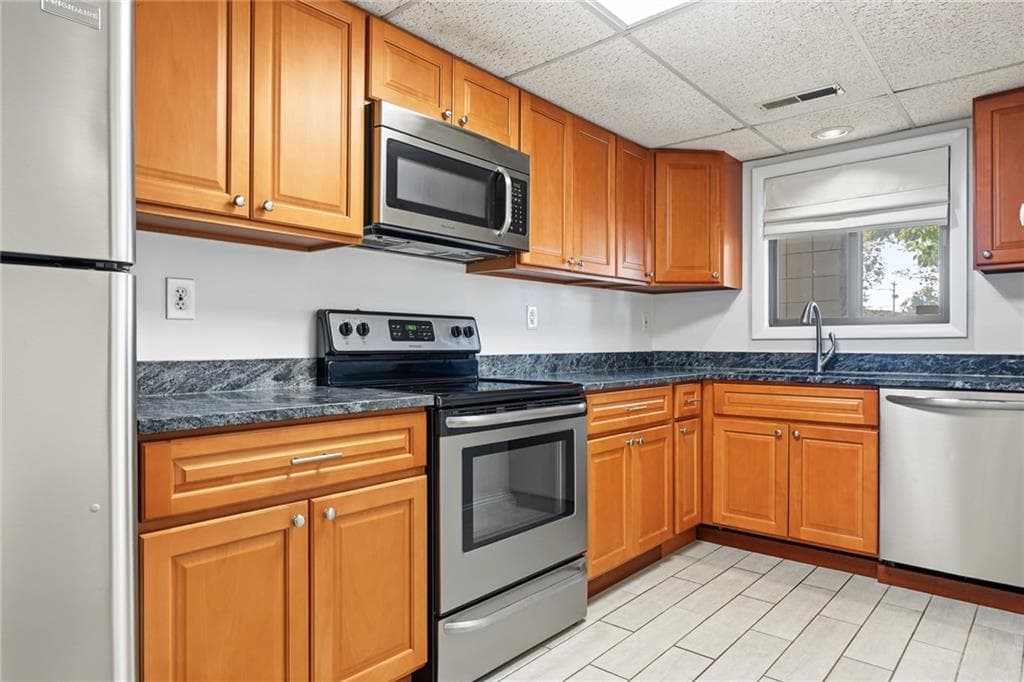 Condominium at 650 East Greenwich Avenue UNIT 2-111, West Warwick, photo 2 of 30