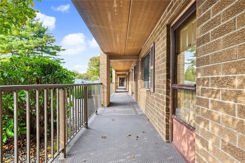 Condominium at 650 East Greenwich Avenue UNIT 2-111, West Warwick, photo 26 of 30