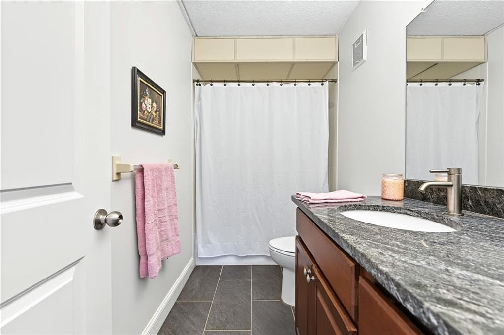 Condominium at 650 East Greenwich Avenue UNIT 2-111, West Warwick, photo 20 of 30