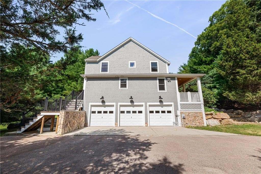 Single Family Residence at 900 South Road, East Greenwich, photo 5 of 49