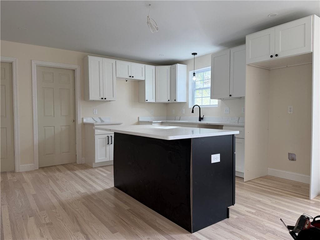 Multi Family at 352 Willard Avenue, Providence, photo 4 of 16