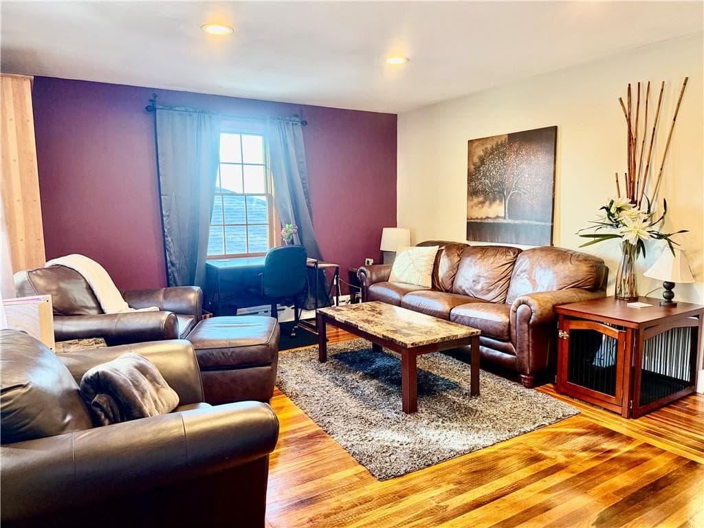 Single Family Residence at 52 Grinnell Avenue, Tiverton, photo 7 of 36
