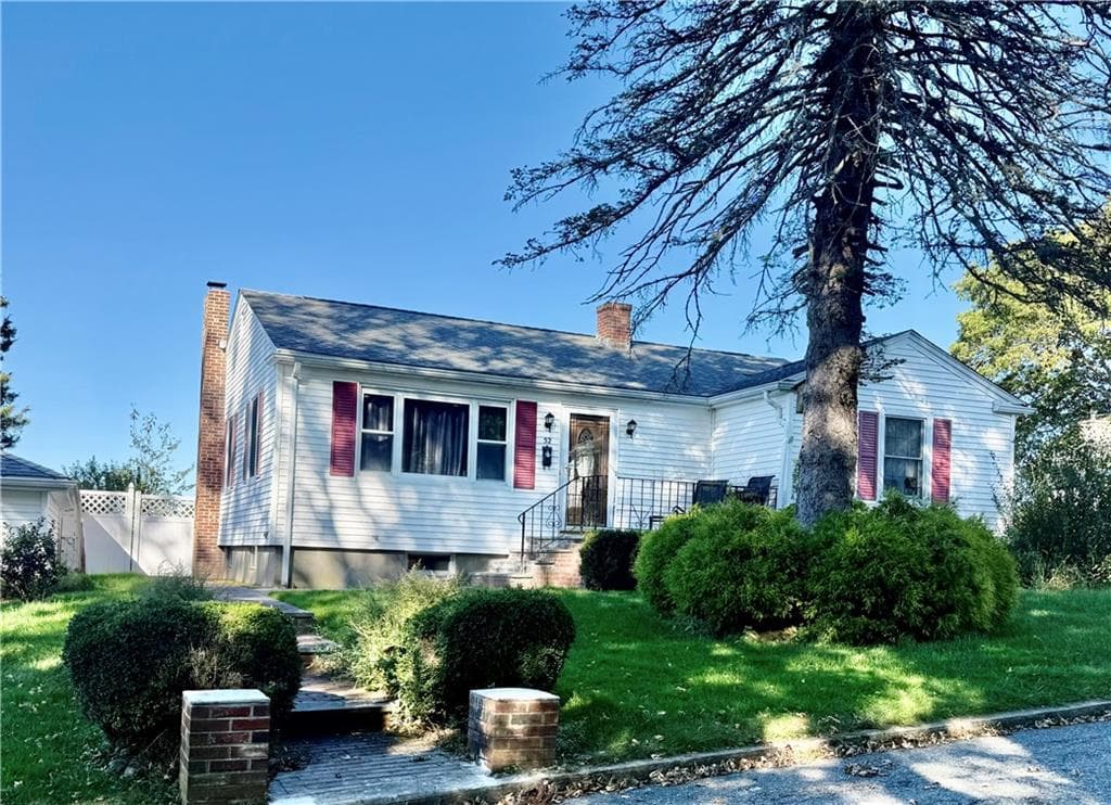 52 Grinnell Avenue