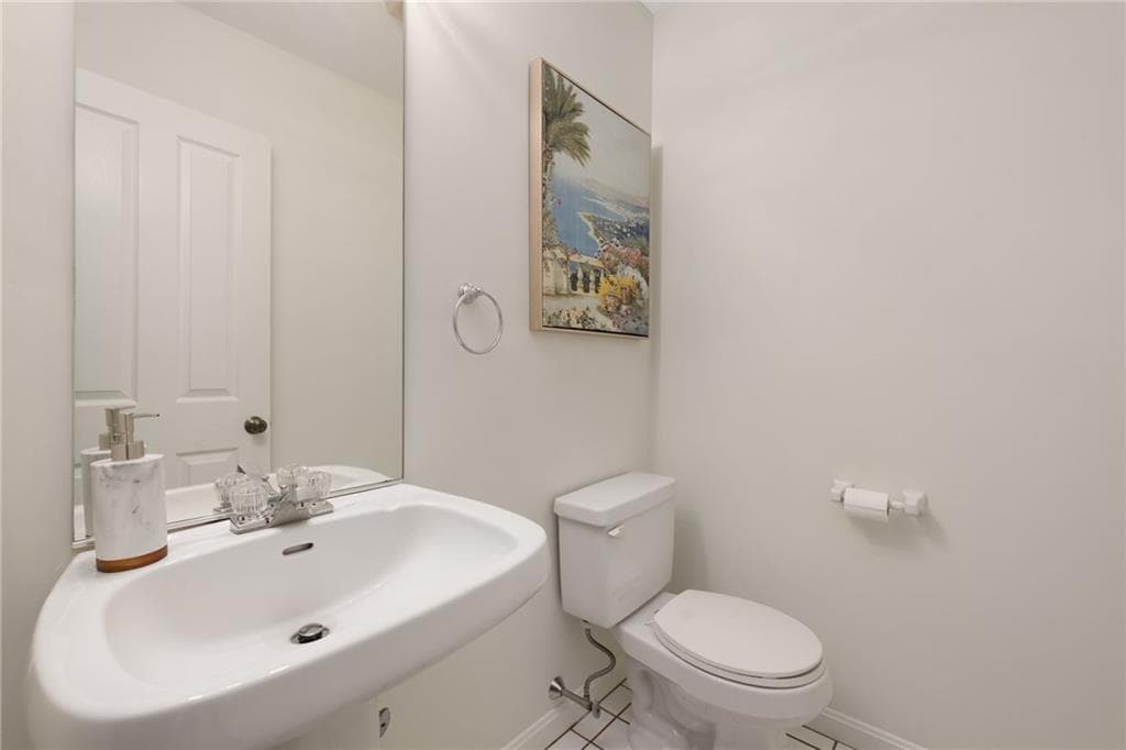 Condominium at 203 Dean Ridge Court, Cranston, photo 12 of 36