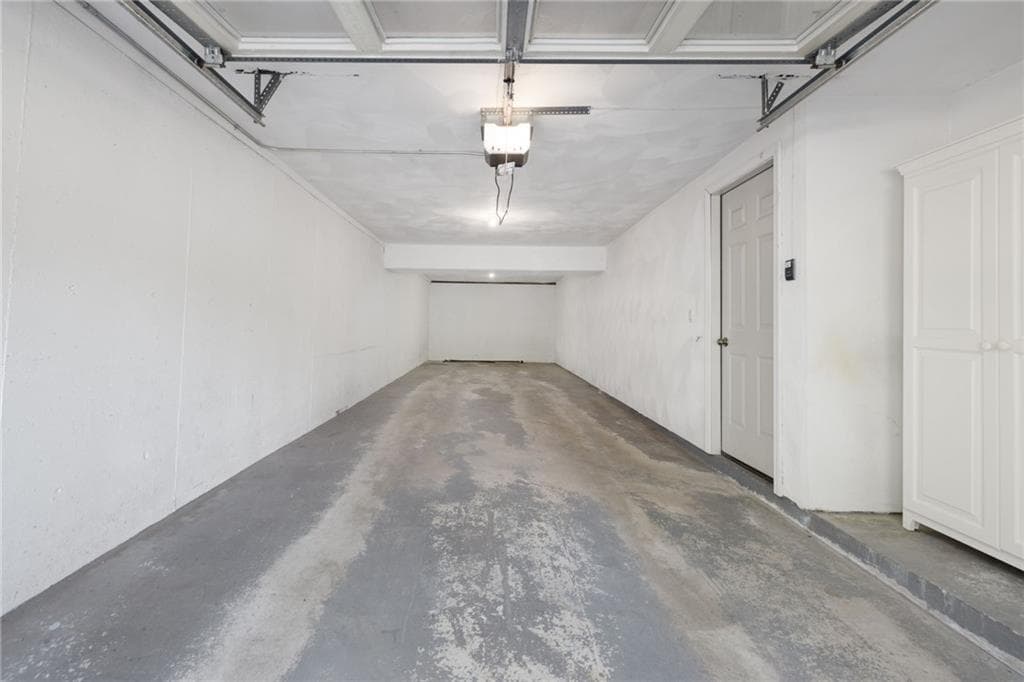 Condominium at 203 Dean Ridge Court, Cranston, photo 31 of 36