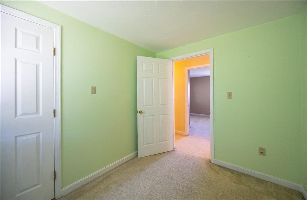 Single Family Residence at 31 Stockholm Street, Bellingham, photo 22 of 33