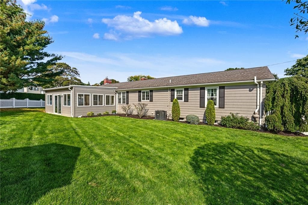 Single Family Residence at 55 Frances Drive, Cranston, photo 7 of 40