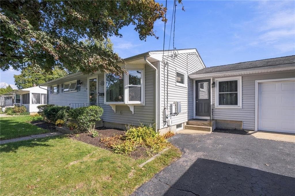 Single Family Residence at 78 Hanover Street, Warwick, photo 24 of 25