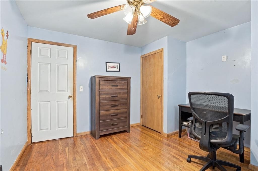 Single Family Residence at 78 Hanover Street, Warwick, photo 8 of 25